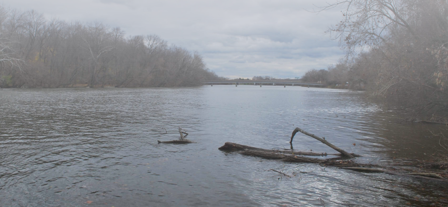 the National Park Service opposed constructing a boathouse that would disrupt Arlington's natural riverfront opposite Teddy Roosevelt Island