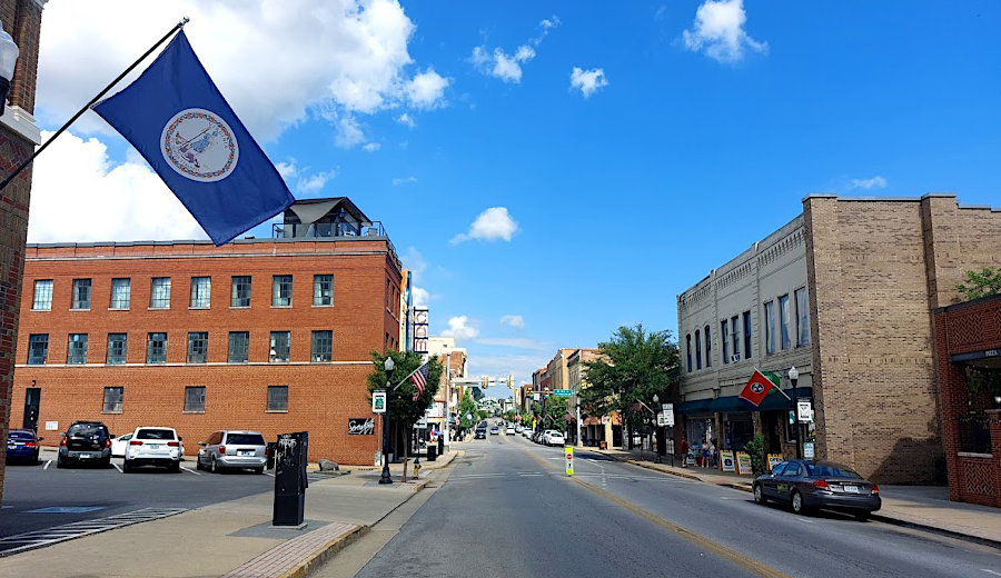 in Bristol, Virginia flags fly on the north side of State Street and Tennessee flags fly on the south side