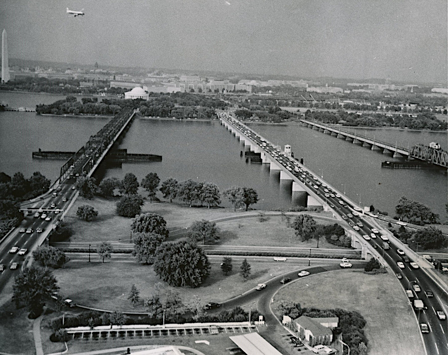 from left to right (going downstream): the 1906 Highway Bridge, 1950 14th Street Bridge, and 1904 Long Bridge