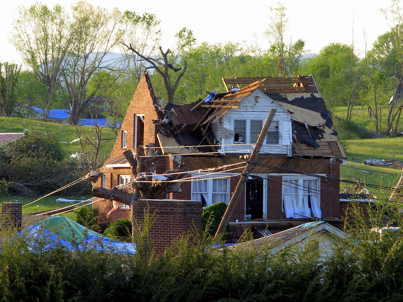 an EF3 tornado struck Grade Spring on April 27, 2011
