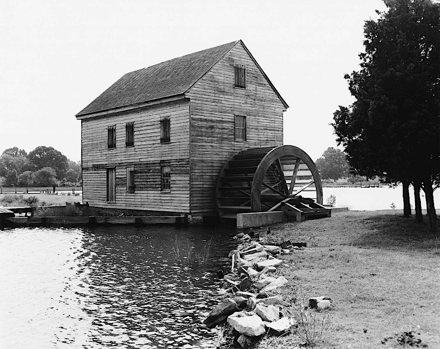 the Poplar Grove tide mill relied upon todal flow of the East River to power the wheels which ground grain