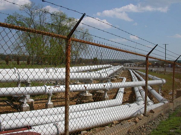 fly ash disposal, piping waste from power plant to disposal ponds at Chesterfield