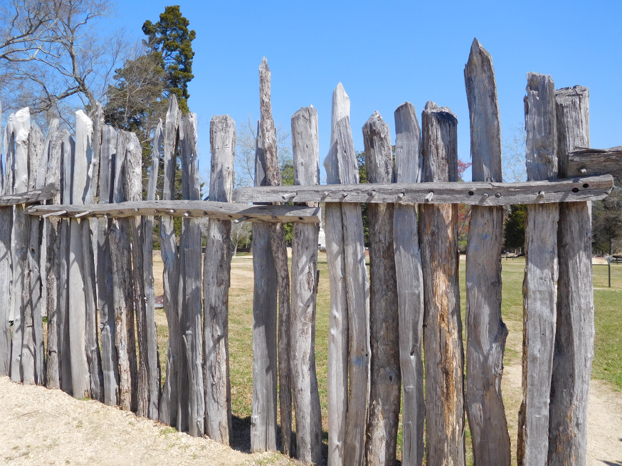 the palisade constructed for the fort at Jamestown enabled the colonists to incarcerate Native Americans briefly, but there was no jail within the fort intended to isolate prisoners
