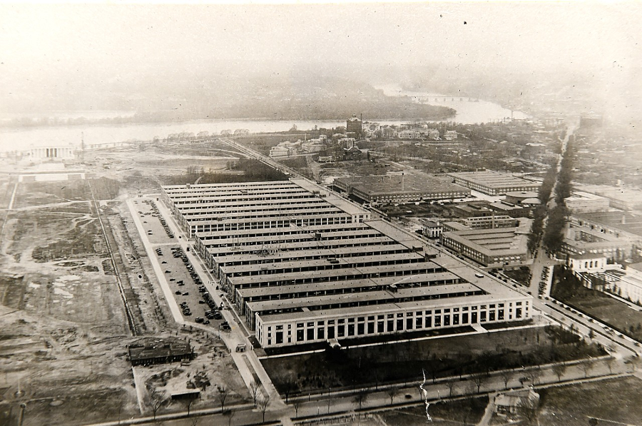 the Main Navy Building (foreground) and the War Department's Munitions Building were constructed in 1918, along with the Reflecting Pool in front of the Lincoln Memorial