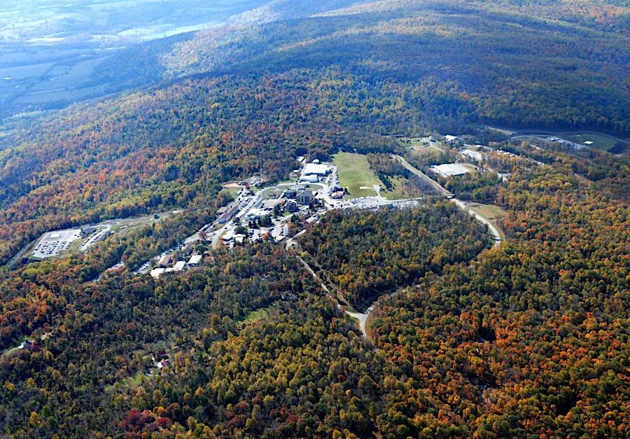 the first Federal activities at Mount Weather were flying weather balloons and kites