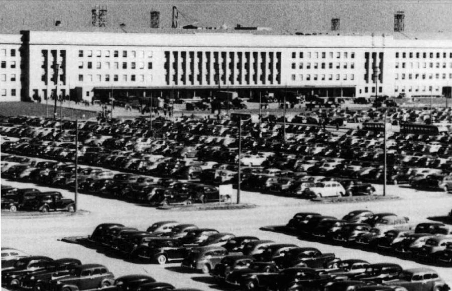 the Pentagon was designed for commuters to arrive via bus and car