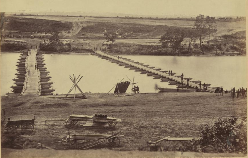 Union forces crossed the Rappahannock River on pontoon bridges at Fredericksburg