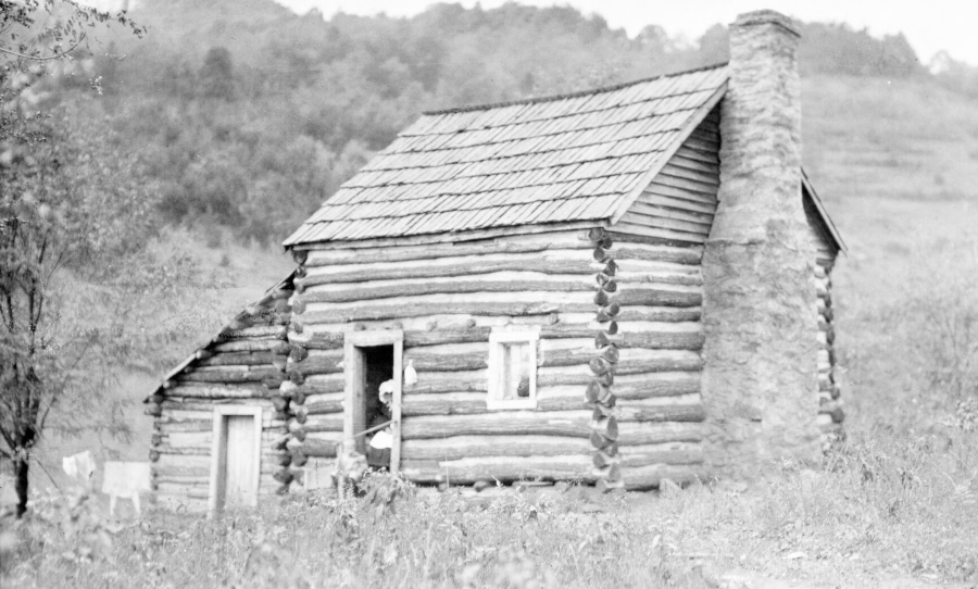 log cabin home at Bear Mountain