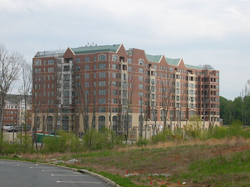 Belmont - an urban town center emerging on Occoquan River, east of I-95
