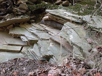 the Weaverton Formation metamorphosed into quartzite at Thoroughfare Gap, showing layering of original sedimentary sandstone prior to metamorphism