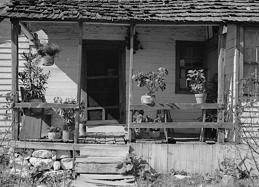 mountain cabin occupied when Shenandoah National Park was established