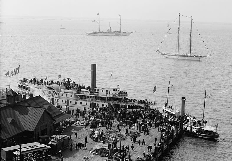 steamboats brought customers to hotels at Old Point Comfort