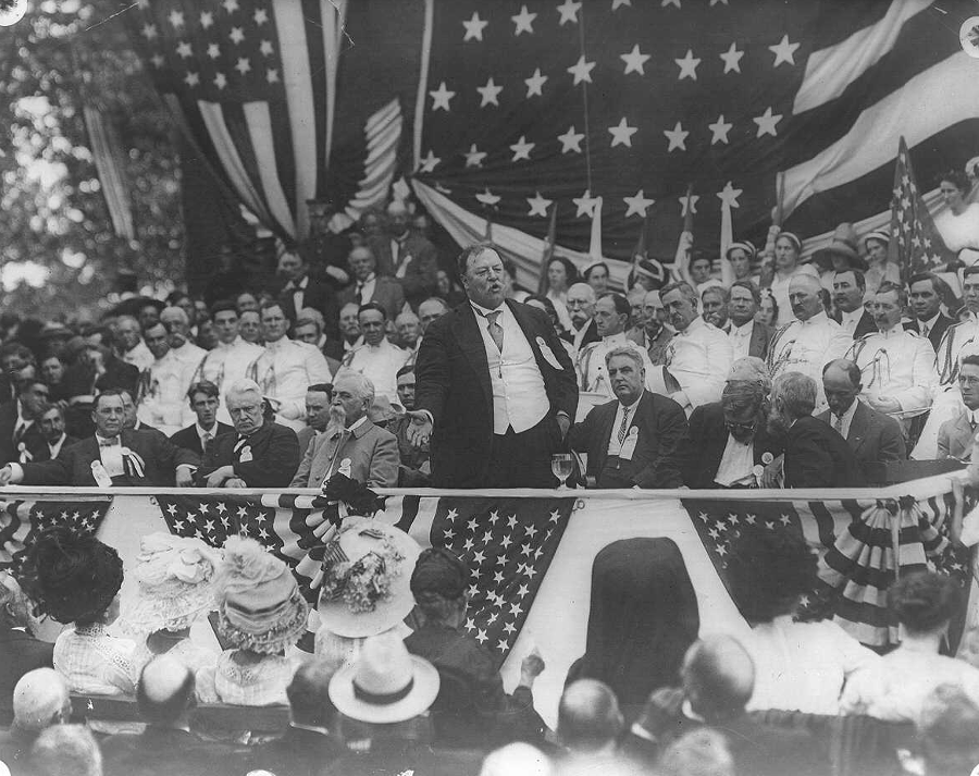President Taft spoke on the courthouse grounds at the 1911 Manassas Jubilee