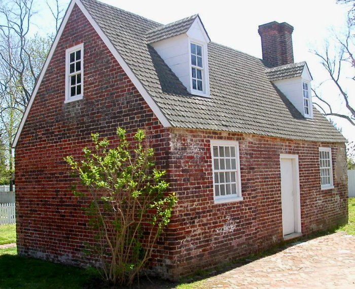 slave quarters in Williamsburg, near Governor's Palace