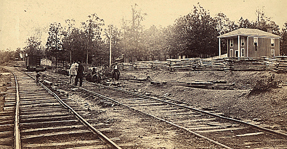 Union forces reached the South Side Railroad's Appomattox Station before Confederates in April 1865