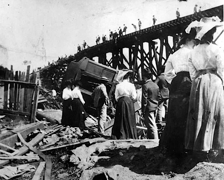 11 people died in the Wreck of the Old 97 mail train near Danville in 1903