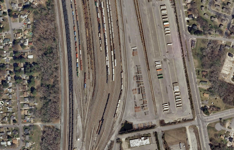 Norfolk Southern's Portlock Yard provides an interchange site for all short-line railroads in Hampton Roads except for the Commonwealth Railway