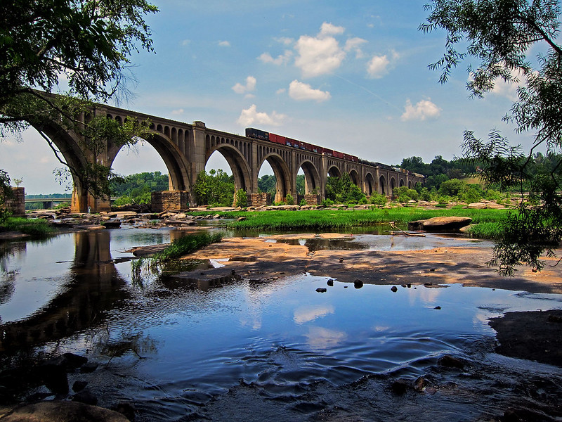 the new Richmond, Fredericksburg and Potomac Railroad and the Atlantic Coast Line bridge opened in 1919