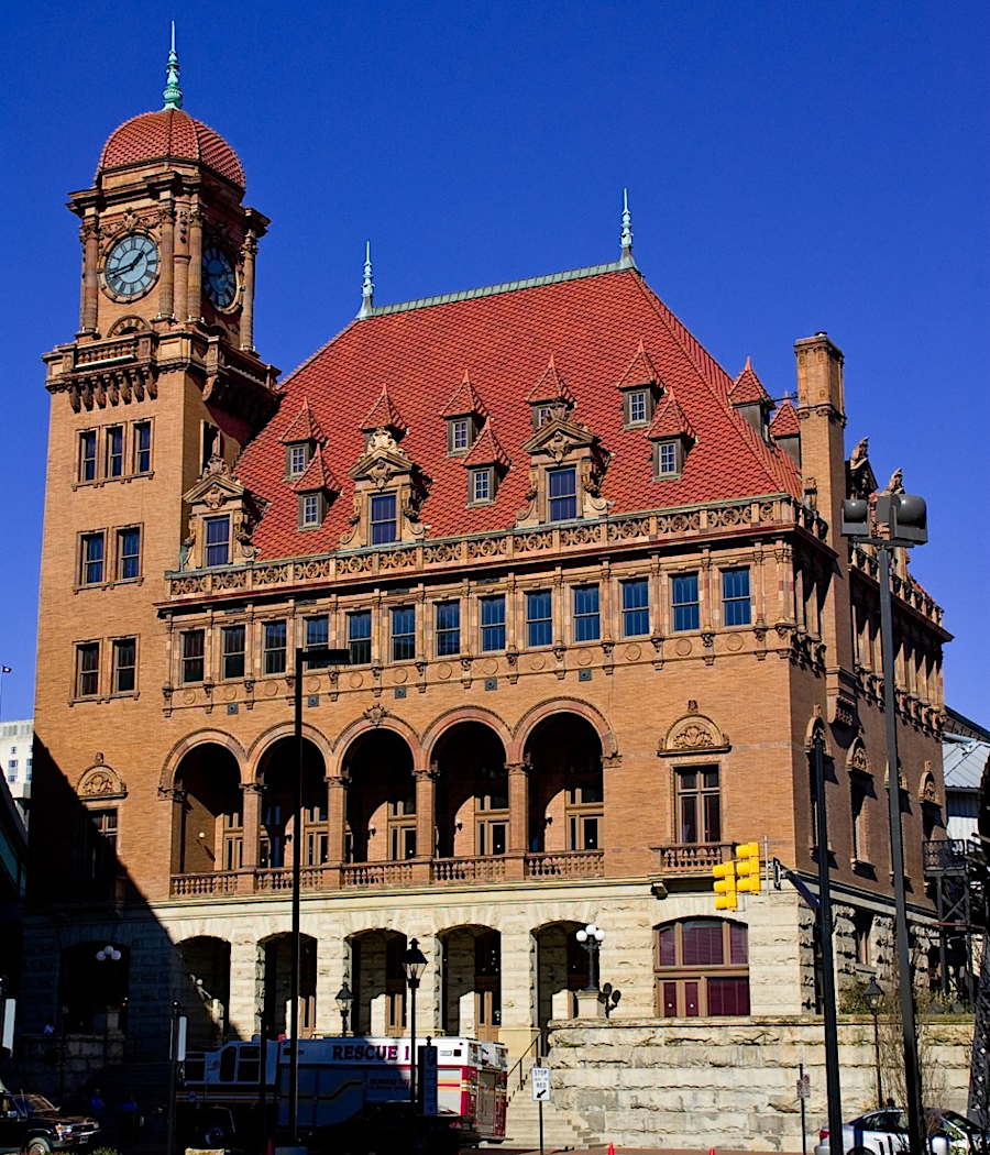 the architecture of Main Street Station was designed to impress those traveling by train