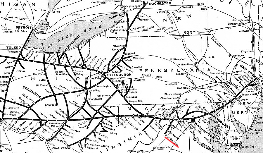 no railroad was built before the Civil War to connect the Winchester and Potomac Railroad (blue) with the Manassas Gap Railroad (red)