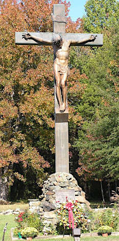 statue honoring Brent family on Route 1 in Stafford County