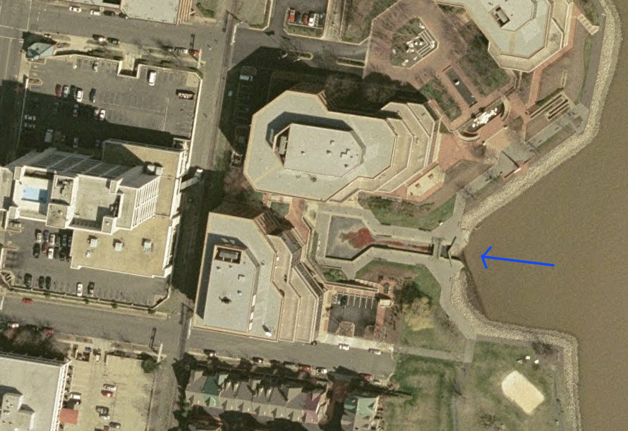reconstructed tidewater lock for Alexandria Canal (2002 aerial view)
