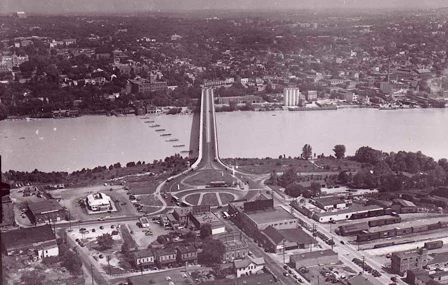 the eight piers of the Aqueduct Bridge were left intact until 1962, when seven were blasted away to remove obstructions to navigation