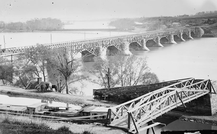 the first Aqueduct Bridge was designed exclusively for use by canal boats, and not for people, horses, or wagons