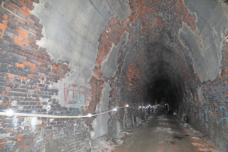 the eastern end of the Blue Ridge Tunnel, cut through Catoctin greenstone, did not need brick reinforcement like the western end through the metamorphic Chilhowee sediments
