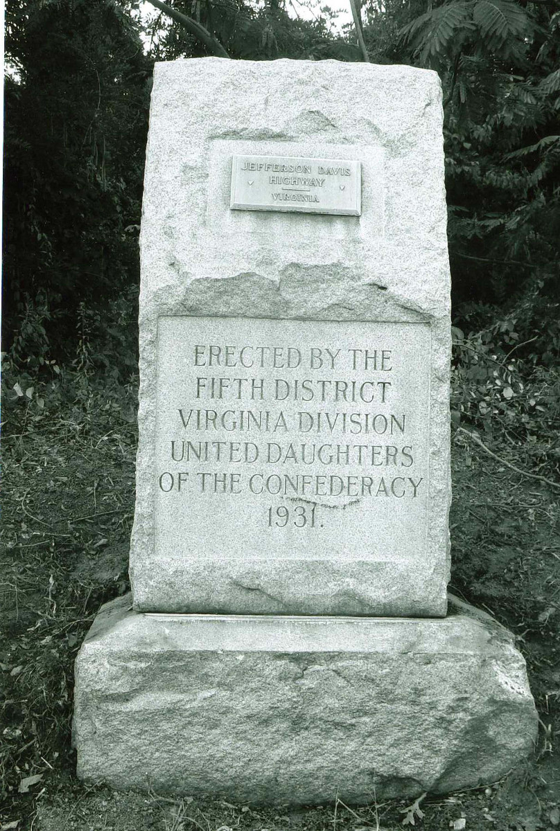 the United Daughters of the Confederacy installed a memorial stone at Proctor Creek in Chesterfield County in 1931