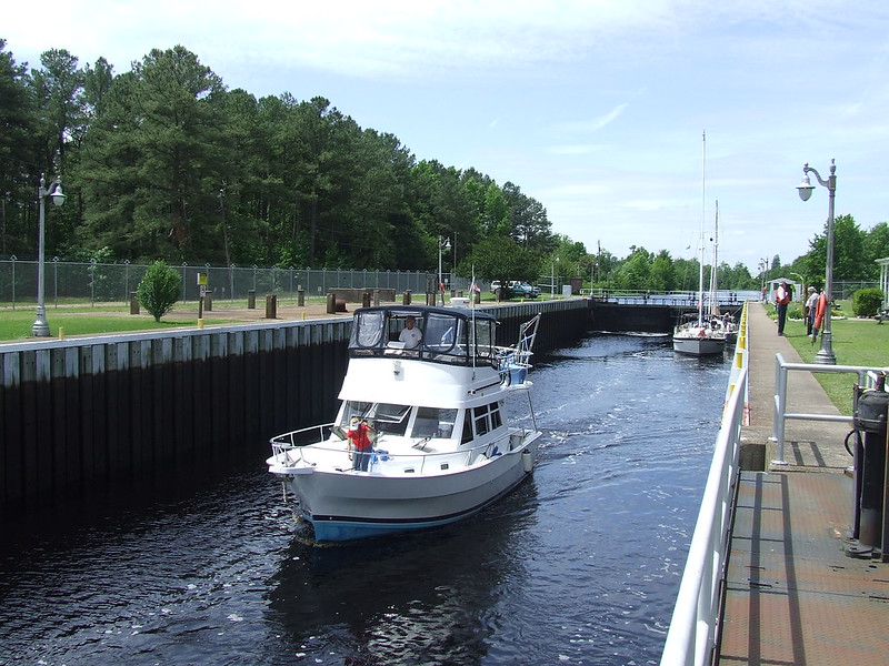 the Dismal Swamp Canal supports recreational rather than commercial traffic now