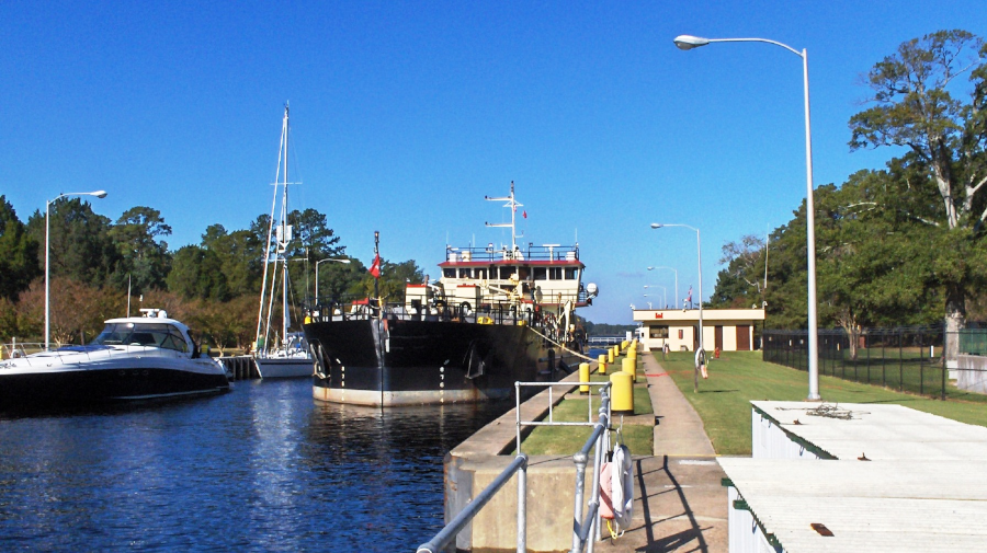 Great Bridge Lock on the Albemarle and Chesapeake Canal