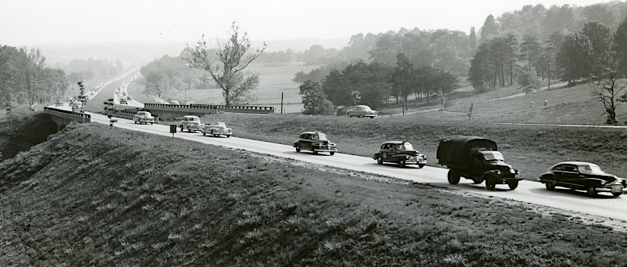 5:00pm traffic south of the Pentagon on Shirley Highway in May 1949