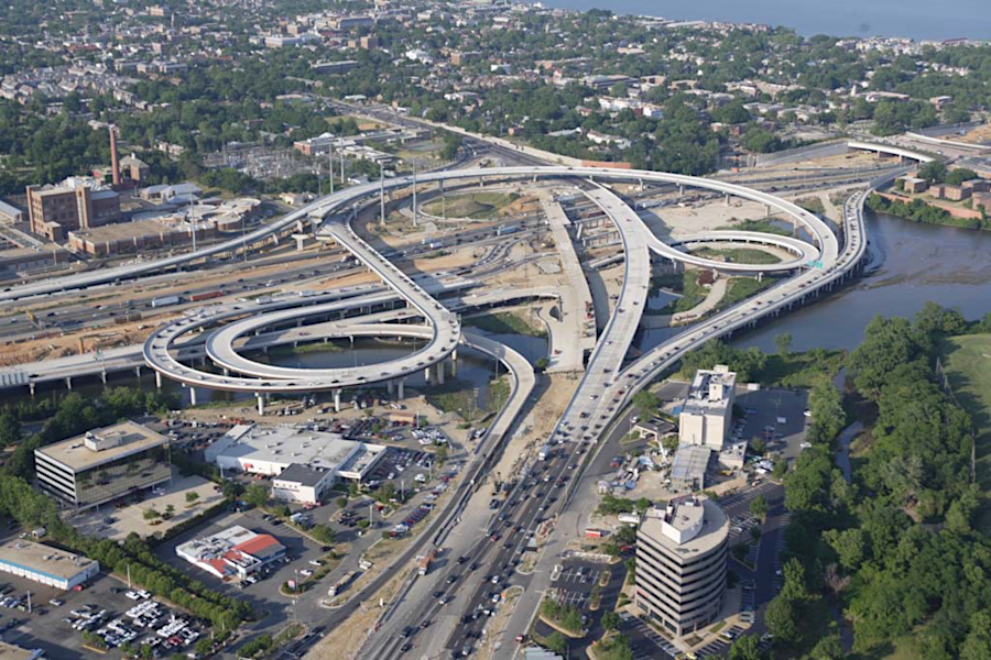 a new I-495/Route 1 interchange was constructed, along with the replacement Woodrow Wilson Bridge