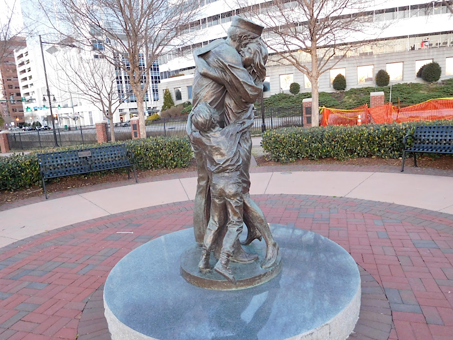 Norfolk honors its naval heritage with a statue of a sailor returning home