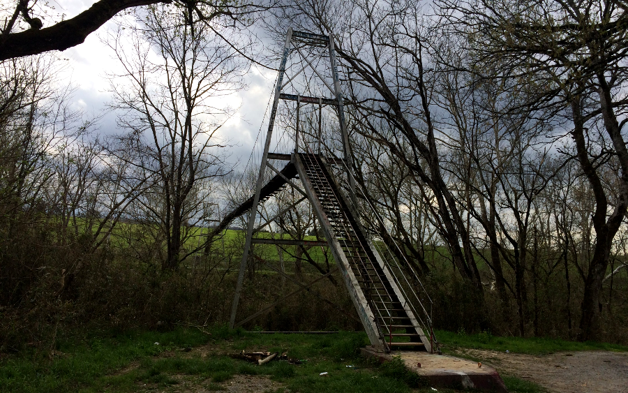 swinging bridge over Powell River on Swinging Bridge Road (Route 666)