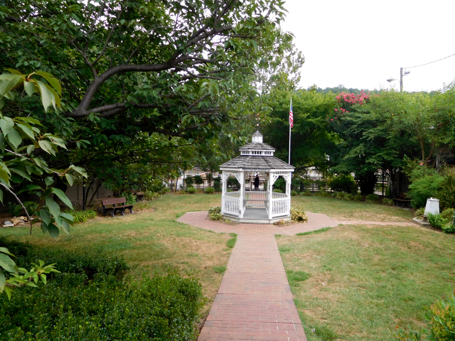 gazebo in Mamie Davis park in Occoquan, which offers one of many public access points to the waterfront boardwalk from Mill Street