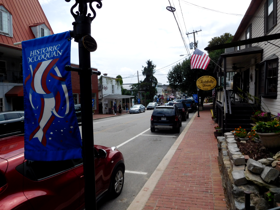 a festive streetscape is essential for attracting shoppers to Occoquan