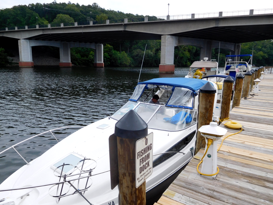 Occoquan offers both public and private marina spaces for boaters