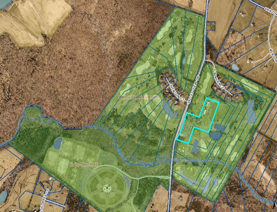 the Bristow Manor Golf Course was constructed on an easement across 22 parcels, with a 23rd parcel (outlined) used for the event center/clubhouse