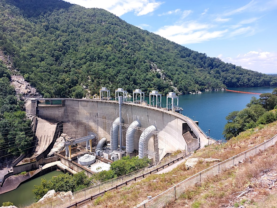 water is pumped back from Leesville Lake into Smith Mountain Lake dam via the pipe in the middle of the dam