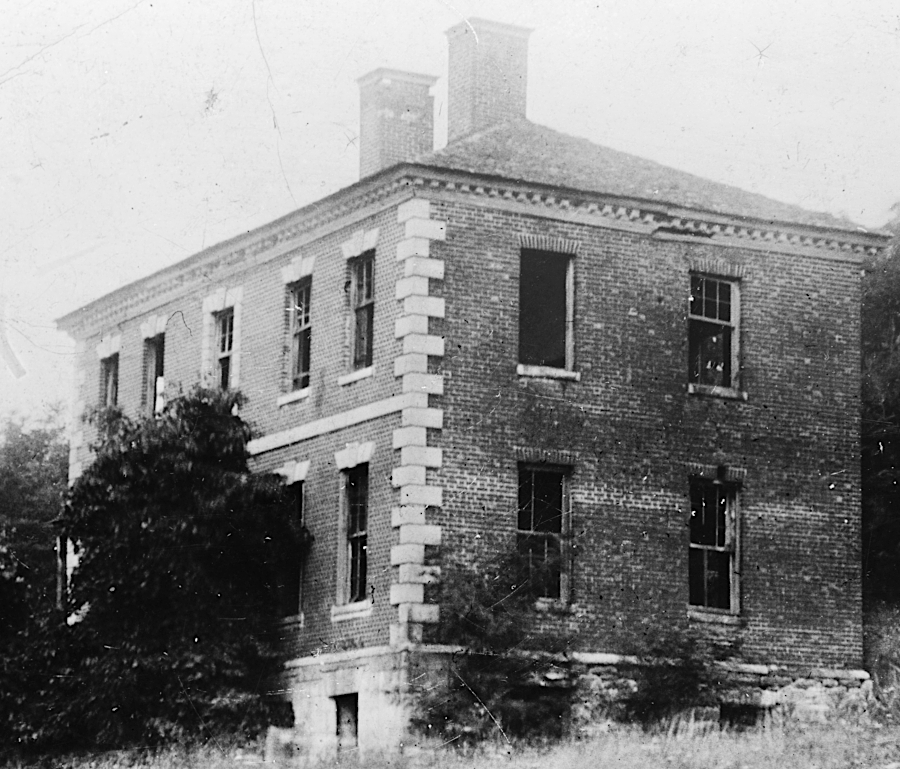 like Williams Ordinary, the Tebbs house was constructed of brick and Aquia sandstone